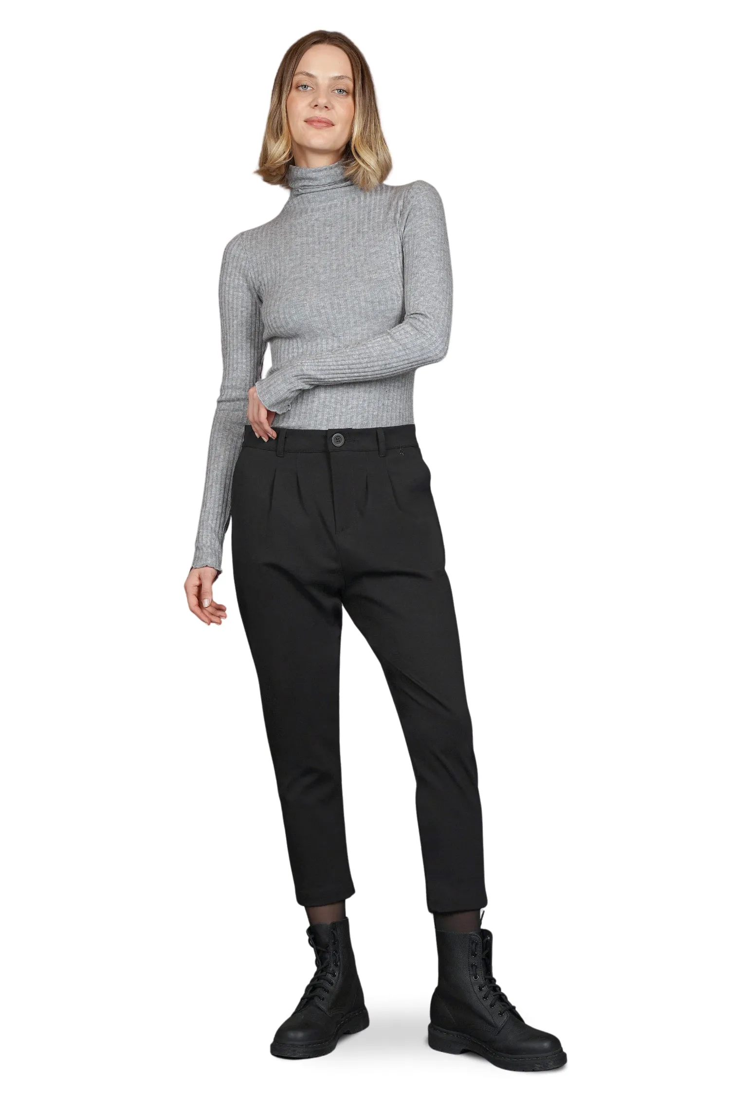 Audrey – Women's Cropped Tapered Trousers