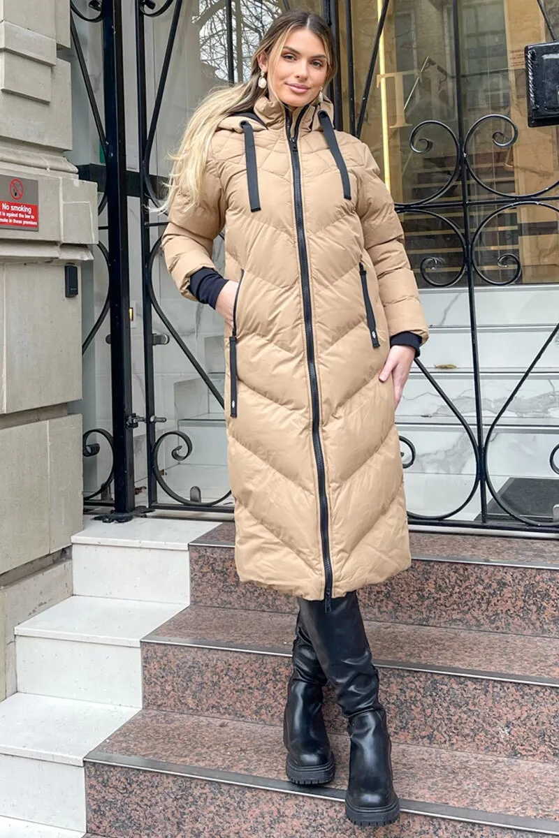 CAMEL HOODED PUFFER COAT WITH ZIP FRONT POCKETS