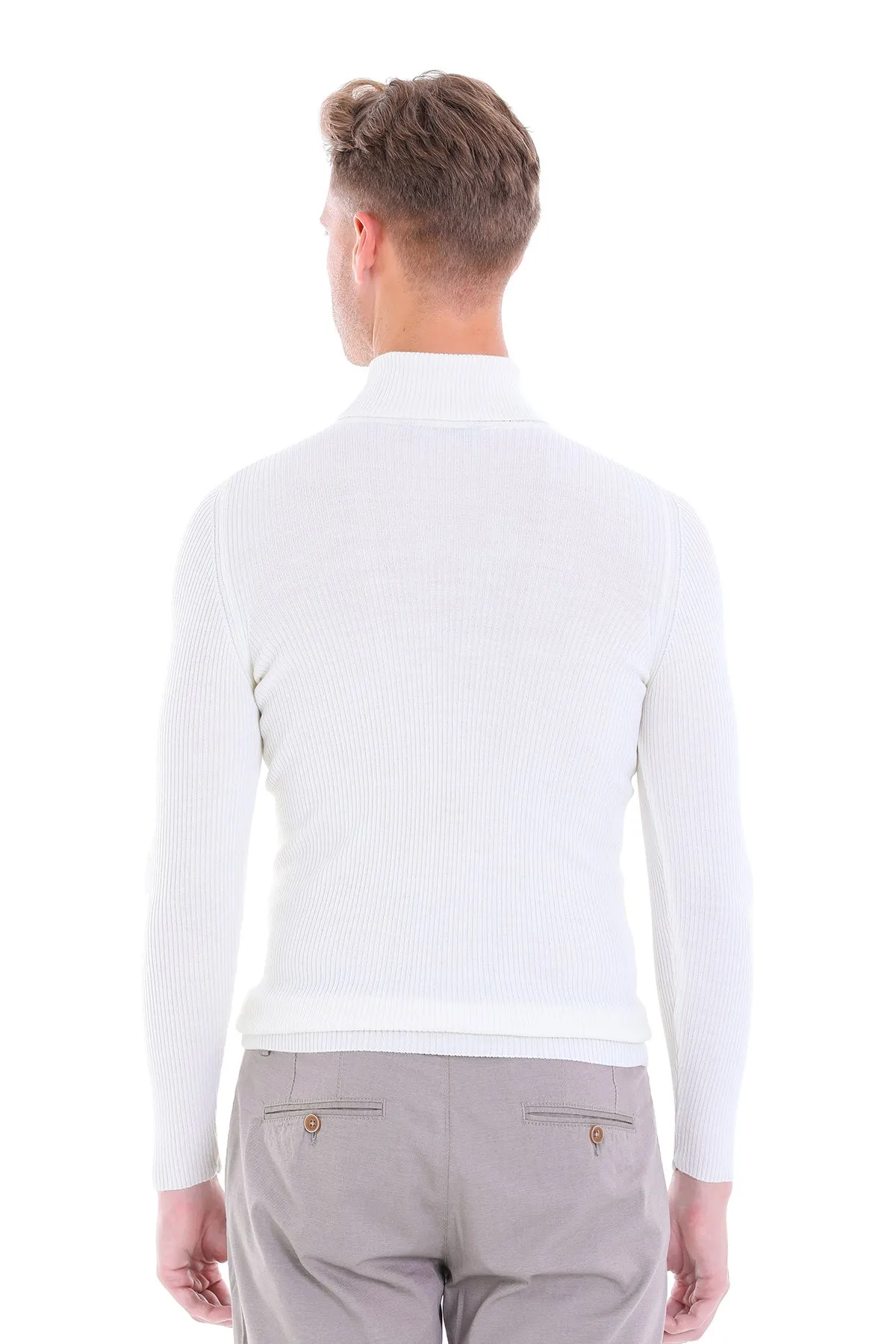 Comfort Fit Wool Blend Ecru Turtleneck Sweater