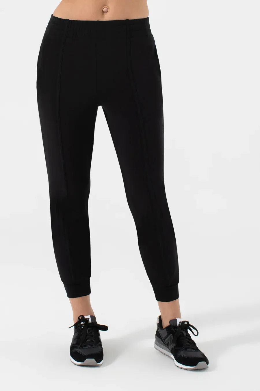 NUX Active Women's Yuki Sleek Fabric Jogger Pants - Black